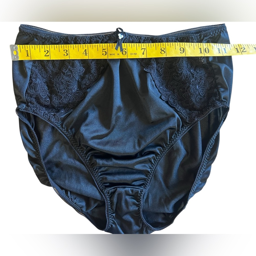 VINTAGE WACOAL 84202 Black Lace Embroidered Satin High Brief Sz M Silky Panties - Picture 6 of 8